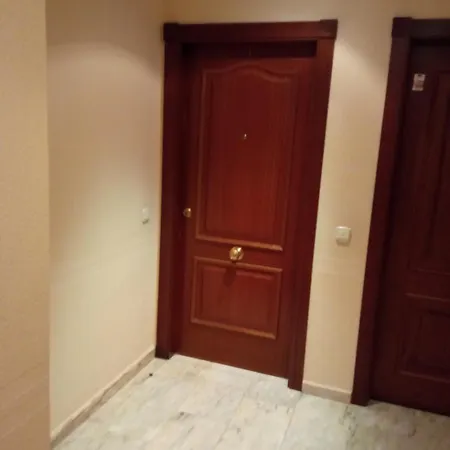 Piso La Ermita Apartment *